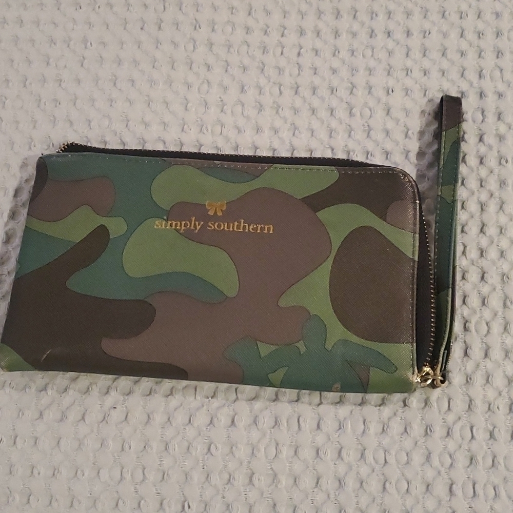 SIMPLY Southern Camouflage Wristlet